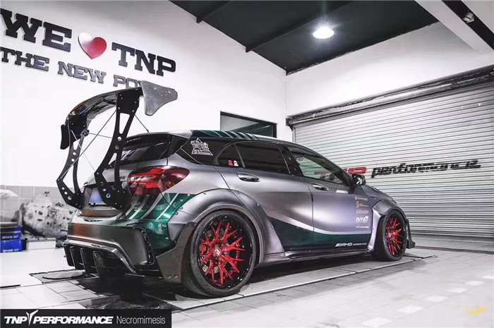 For Mercedes AMG A45 Carbon Fiber Body Kit A45 Upgraded Top Style Front Shovel Diffuser Spoiler Wide-body Kit