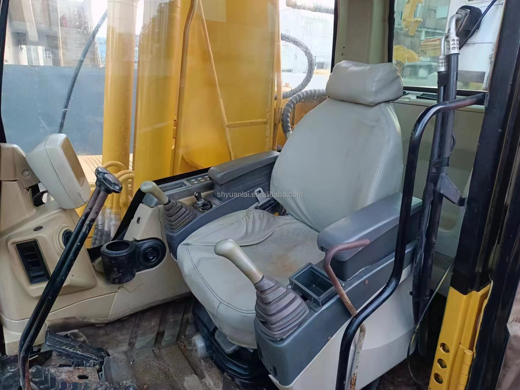 20T CAT 320C Excavator with Original Hydraulic Pump Strong Power High Work Efficiency