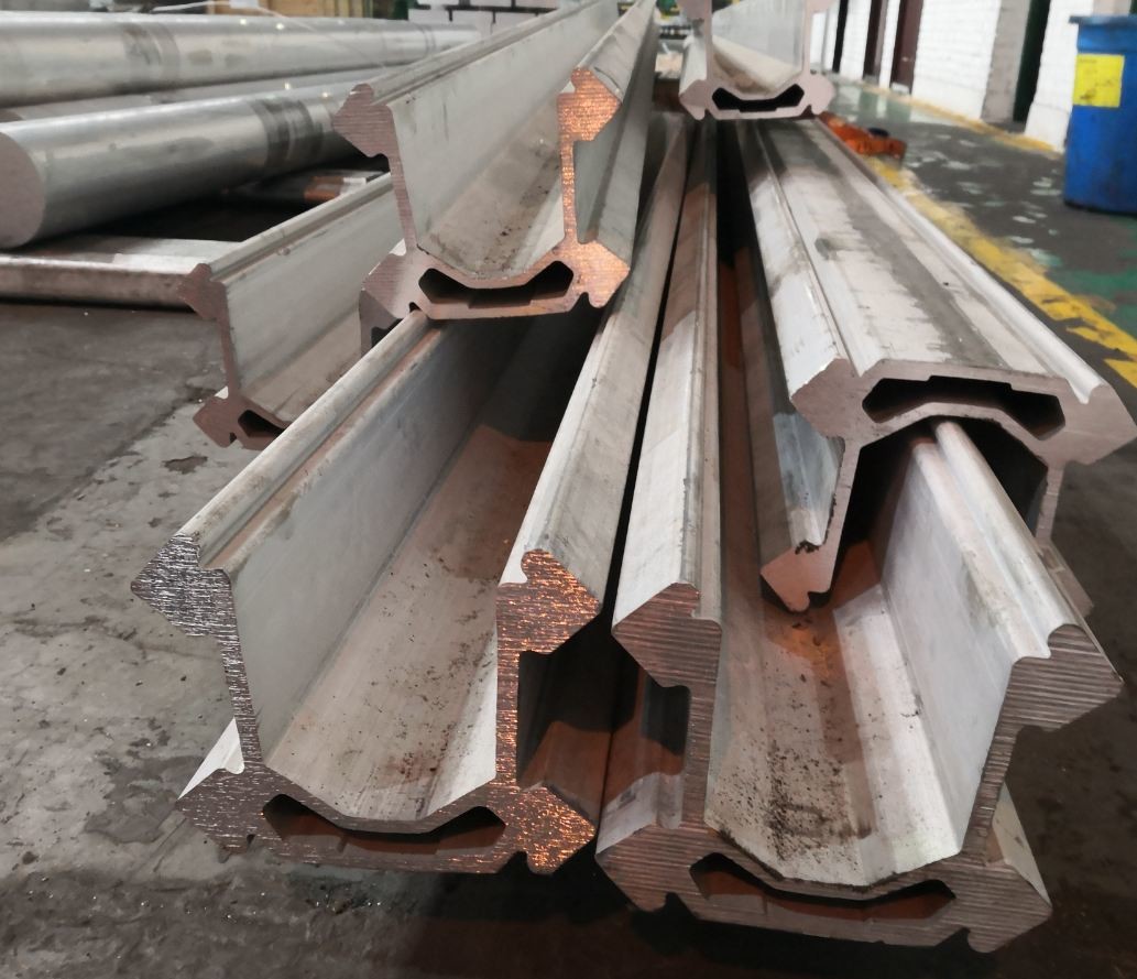 Jumbo Rock Drill Spare Parts Used on Drilling Rig 7020 6000MM Structural Aluminum Extrusions
