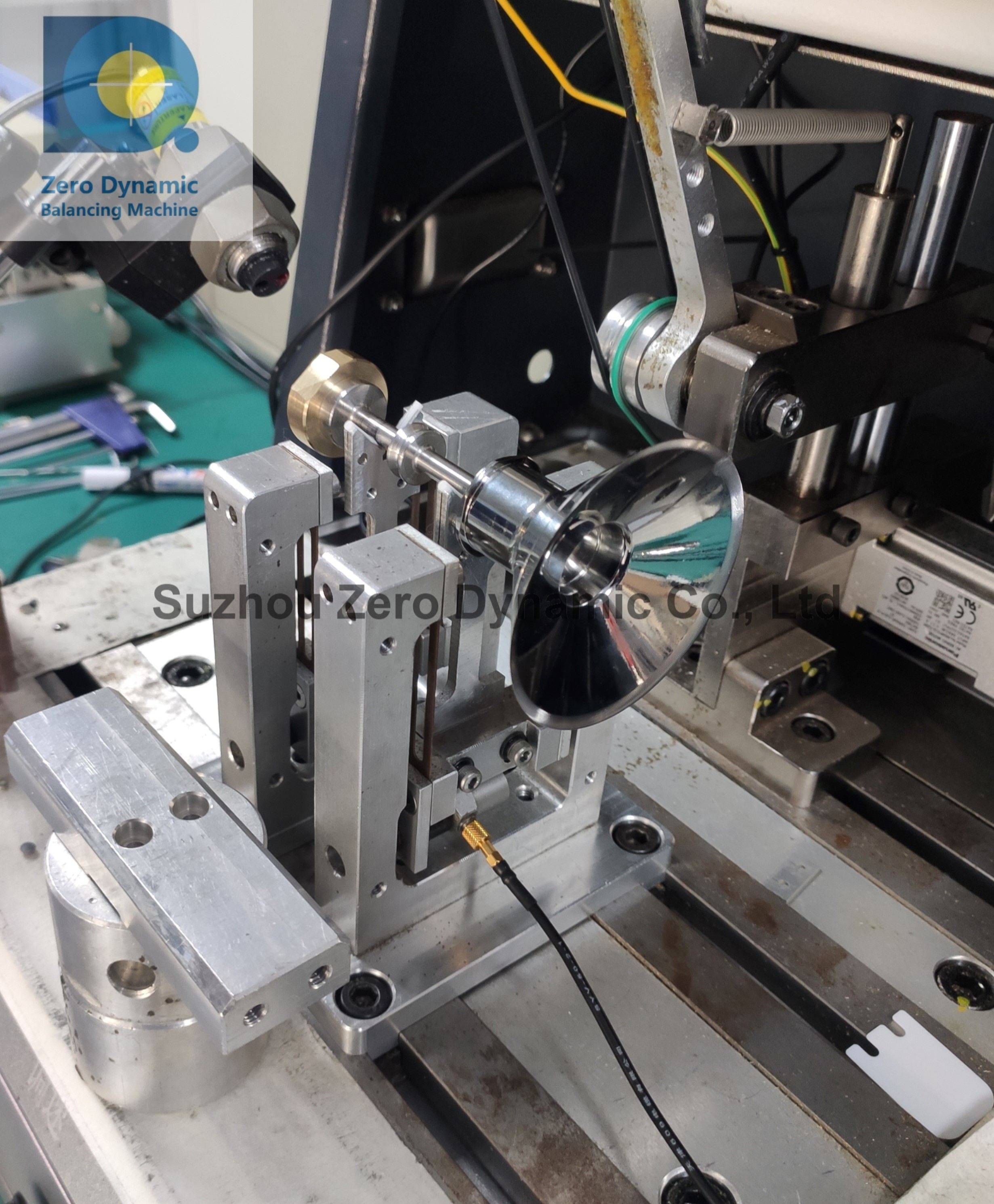High Precision Soft Bearing Balancer, Magnetic Brushless Motor Rotor Balancing Machine
