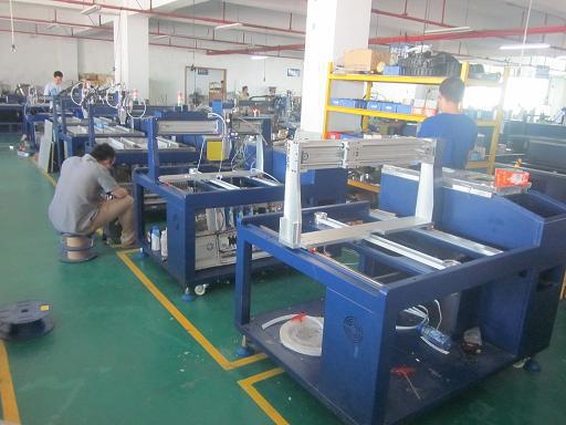 accuracy Small Glue Dispensing Machine Operate Mode Button or Hand Terminal