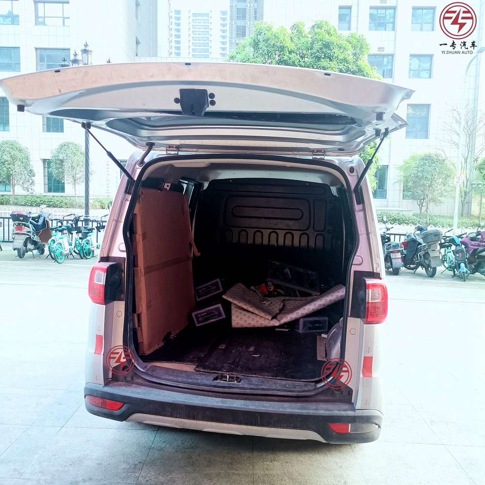 Outdoor Mini VAN with Invisible Enclosed Cargo Box 2020 High Speed Gasoline 4x2 VAN