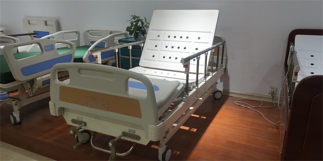 2180mm Nursing Care Bed , 65 Back lifting ABS Hospital Bed