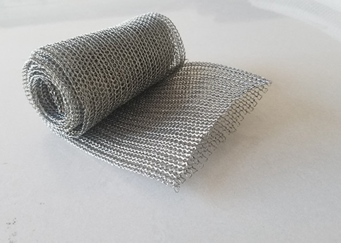 Waved 0.23mm 0.25mm 316L Corrugated Wire Mesh Sing Knitting