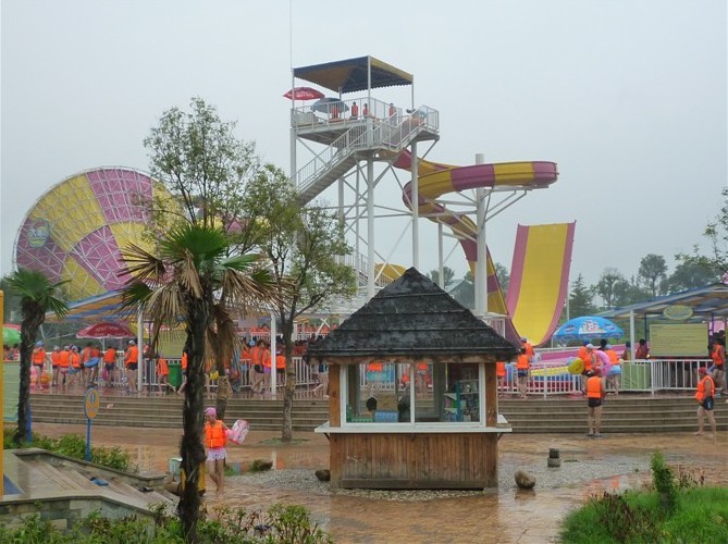Fiberglass Water Slide Tubes Amusement Park Games / Customized Water park