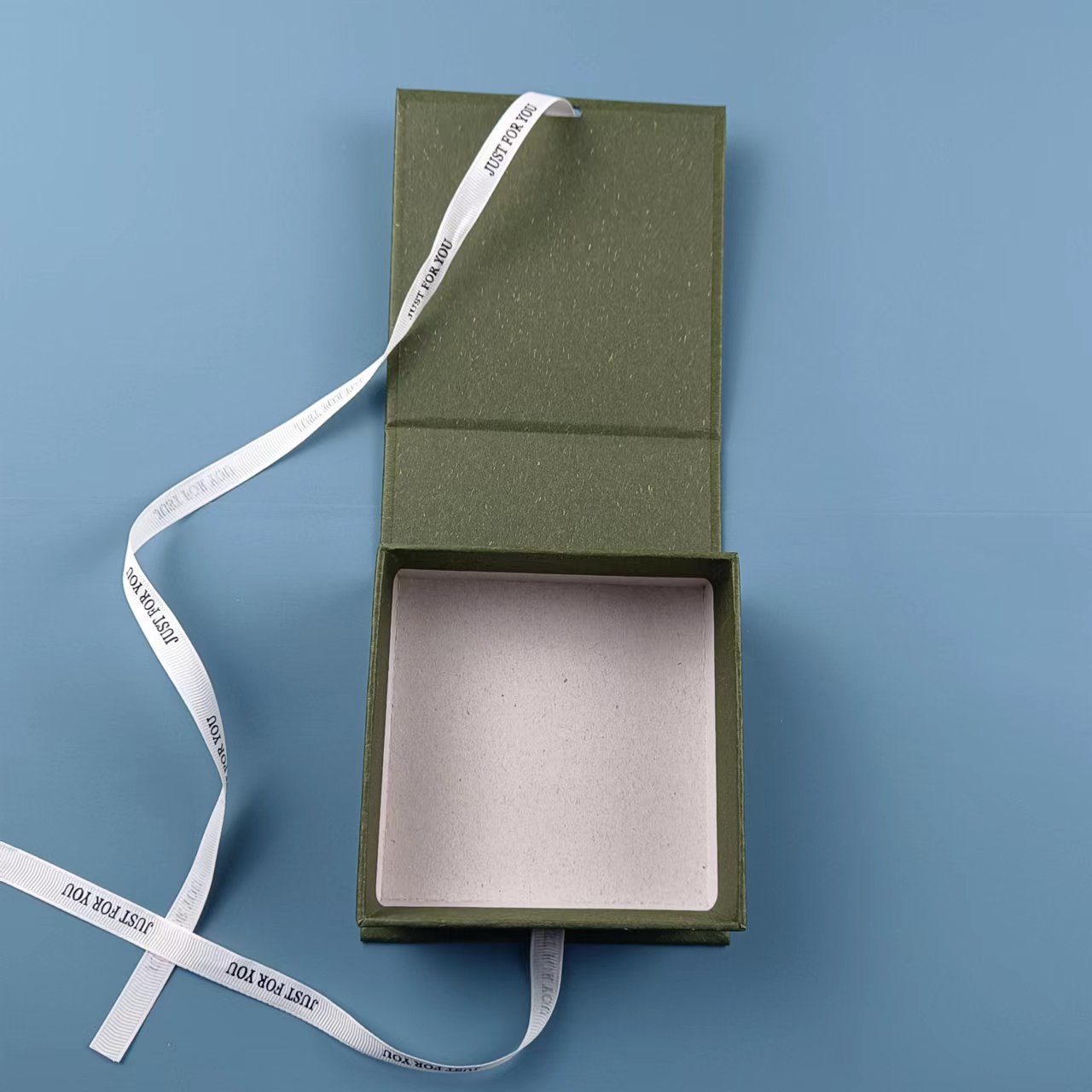 NECKLACES Custom Made Closure Lid Eco Cardboard Foldable Small Jewelry Gift Paper Box With Ribbon