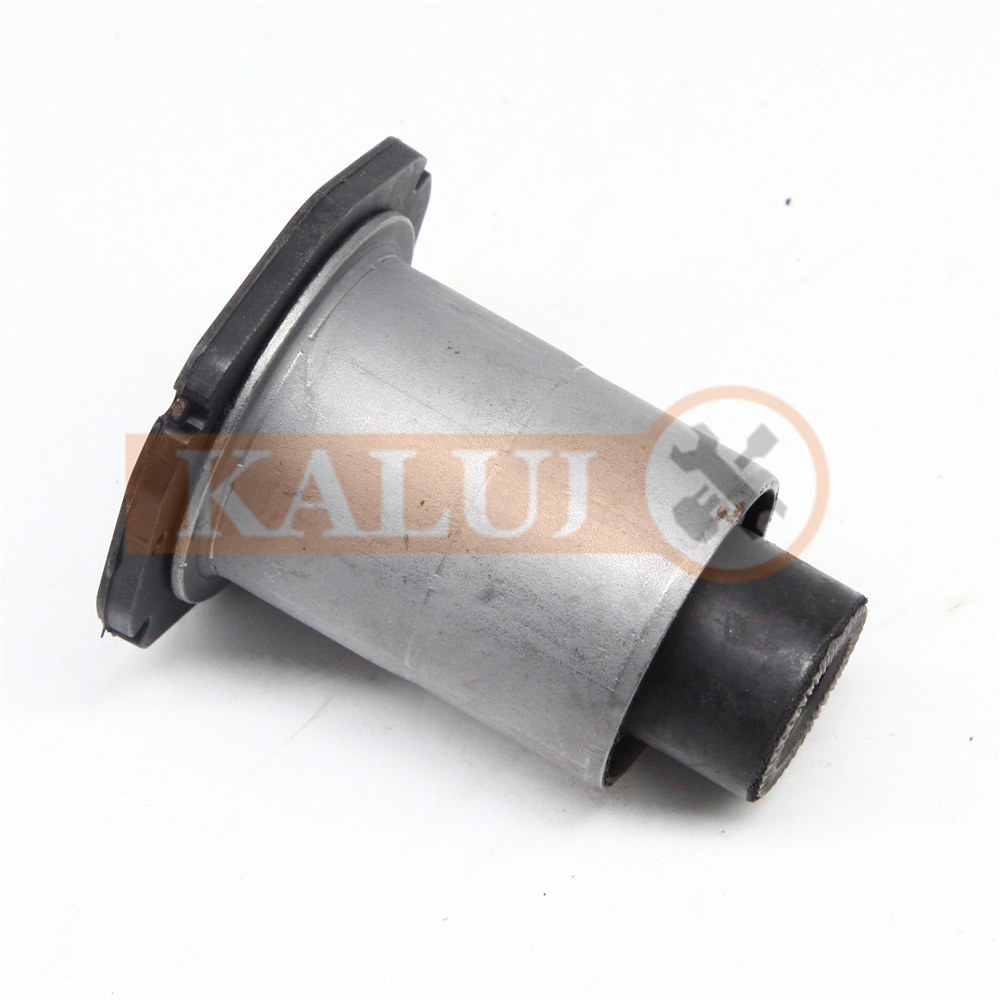48654-60010 Control Arm Bushing for Toyota LAND CRUISER 100 HDJ100 UZJ100 1998-2007 OEM