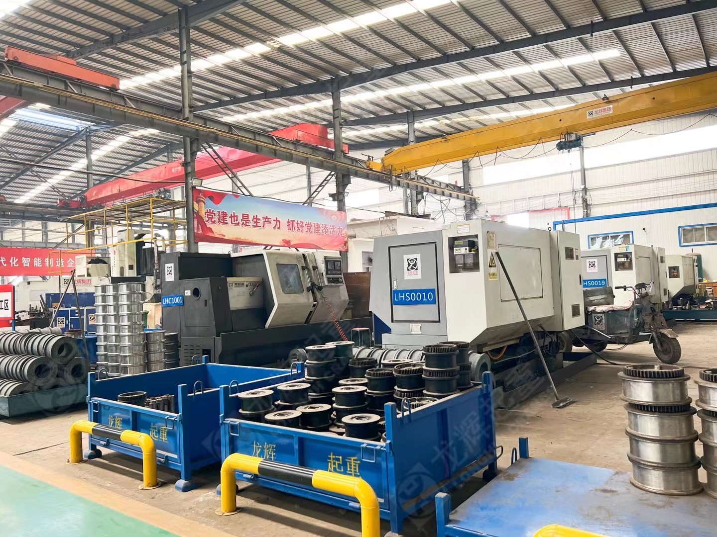 Splicing Process Metal Roof Canopy Customized Window Size