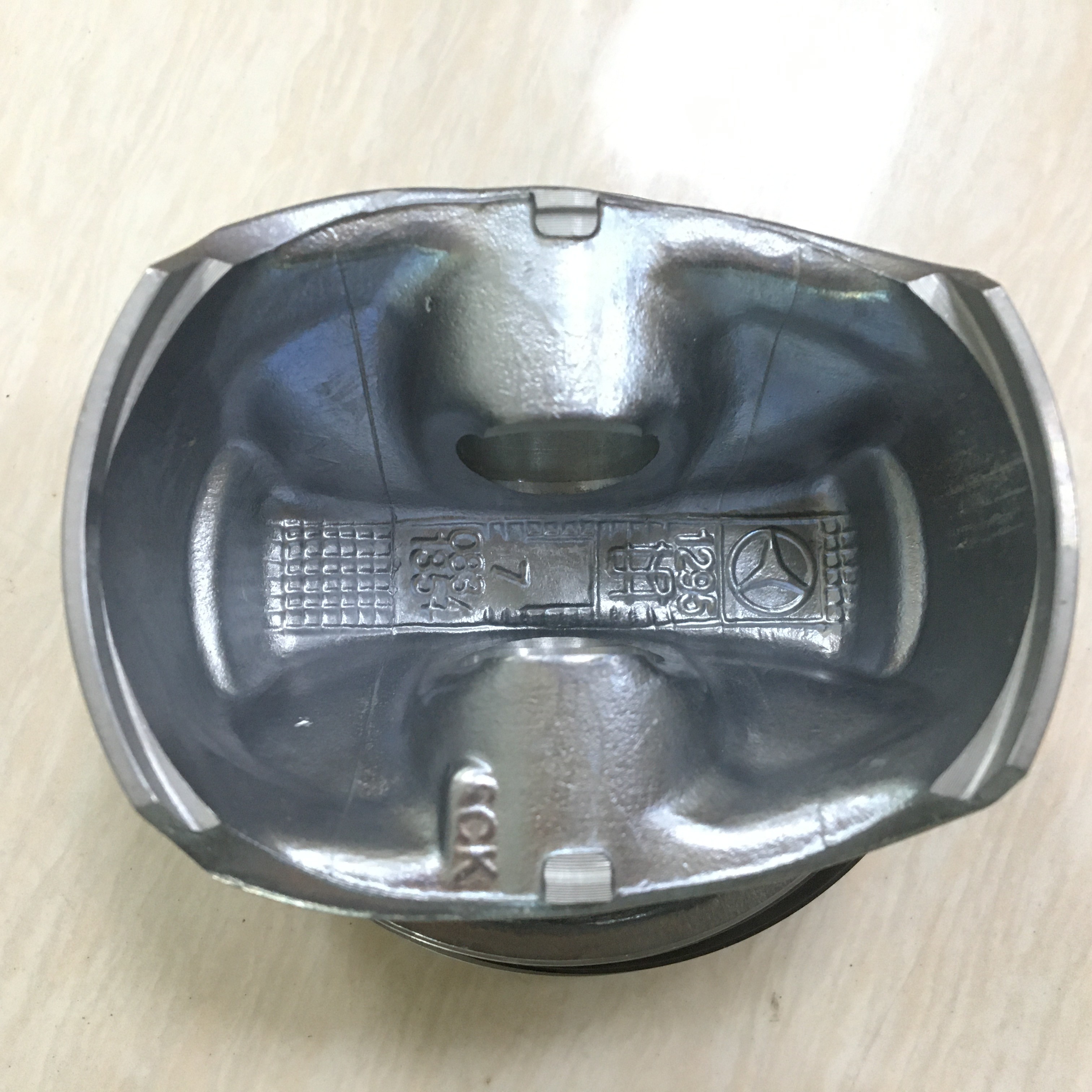 ISO Approved 2700301717 Mercedes Benz Piston And Ring Set