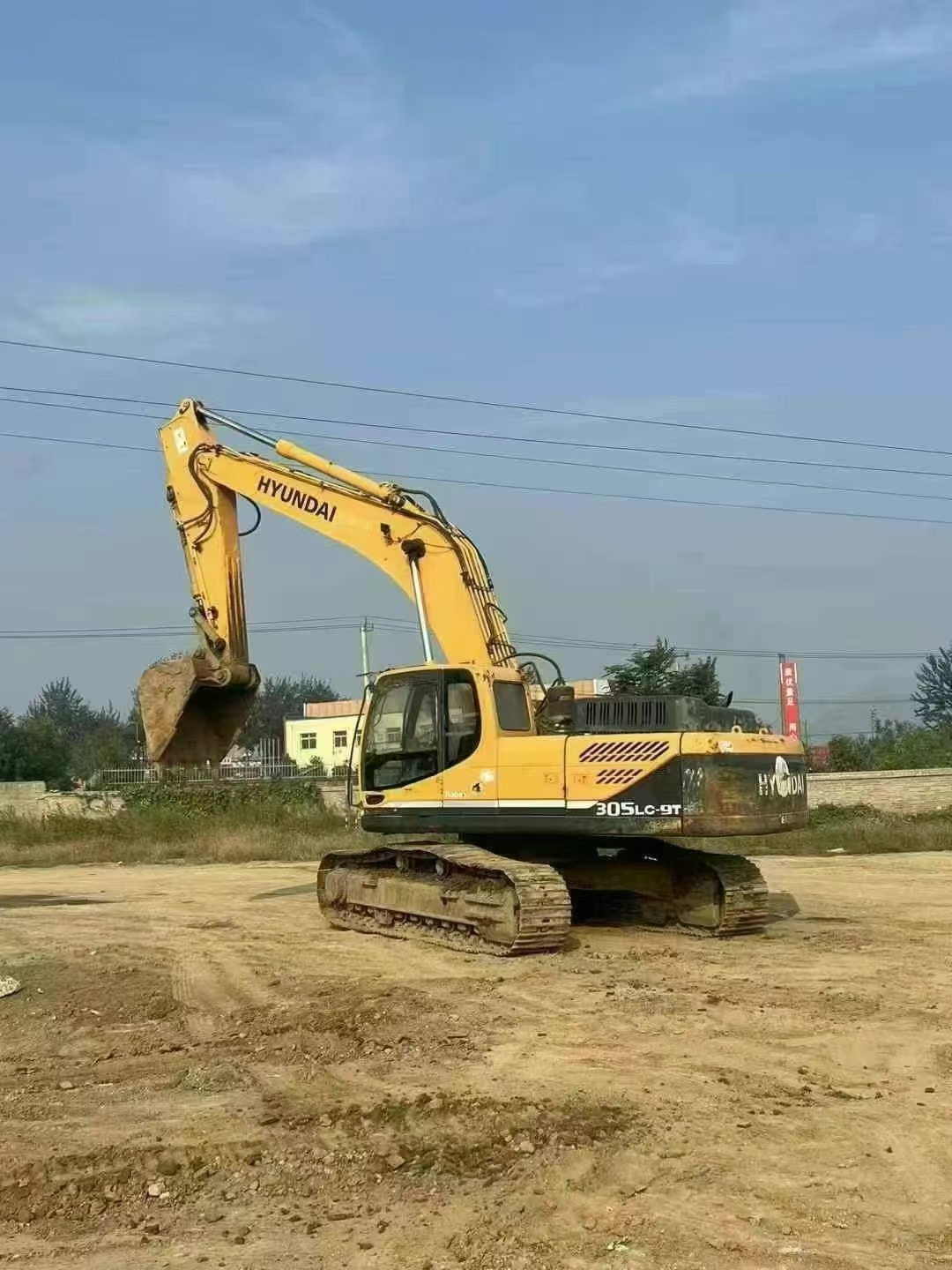 Used 30ton Excavator Hyundai 305lc-9t For Heavy Duty Mining Operations