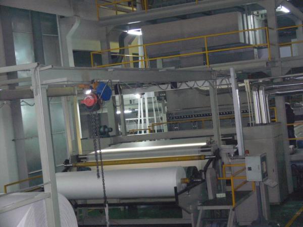 China Manufacture SSS PP Spunbond Non Woven Machines for Making Face Mask