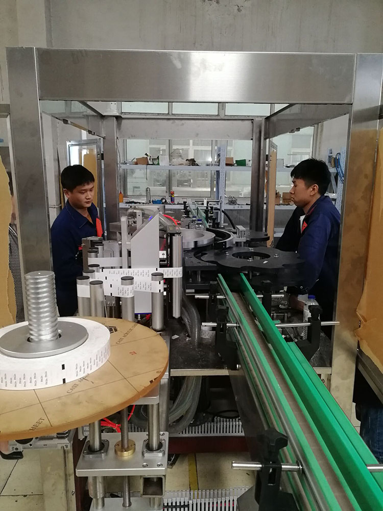 Round Glass Water Bottles Hot Melt Glue Stick OPP/BOPP Automatic Labeling Machine
