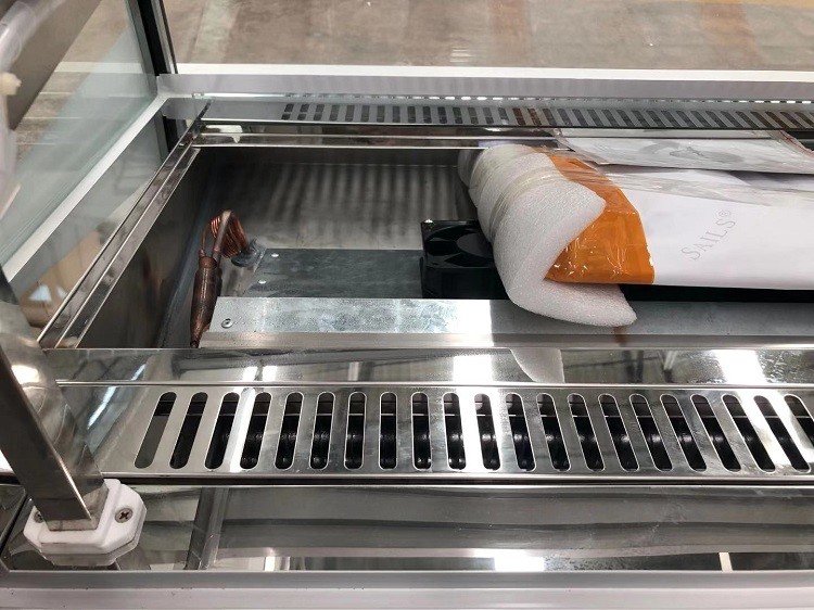 1.8m Bakery Glass Showcase With Optional Led Lighting Bottom Mount Type