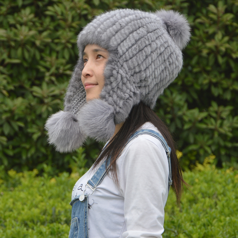 Adult Size Pompom Shearling Fur Hats 100% Wool Material Checked Style