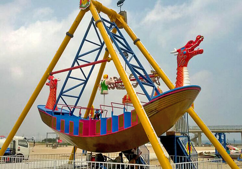 Outdoor Playground Amusement Park Pirate Ship 9.6M Height For 24 Riders