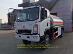 Howo Liquid Tanker Truck Sinotruk 4x2 2000l - 5000l Light Oil Tanker Vehicle