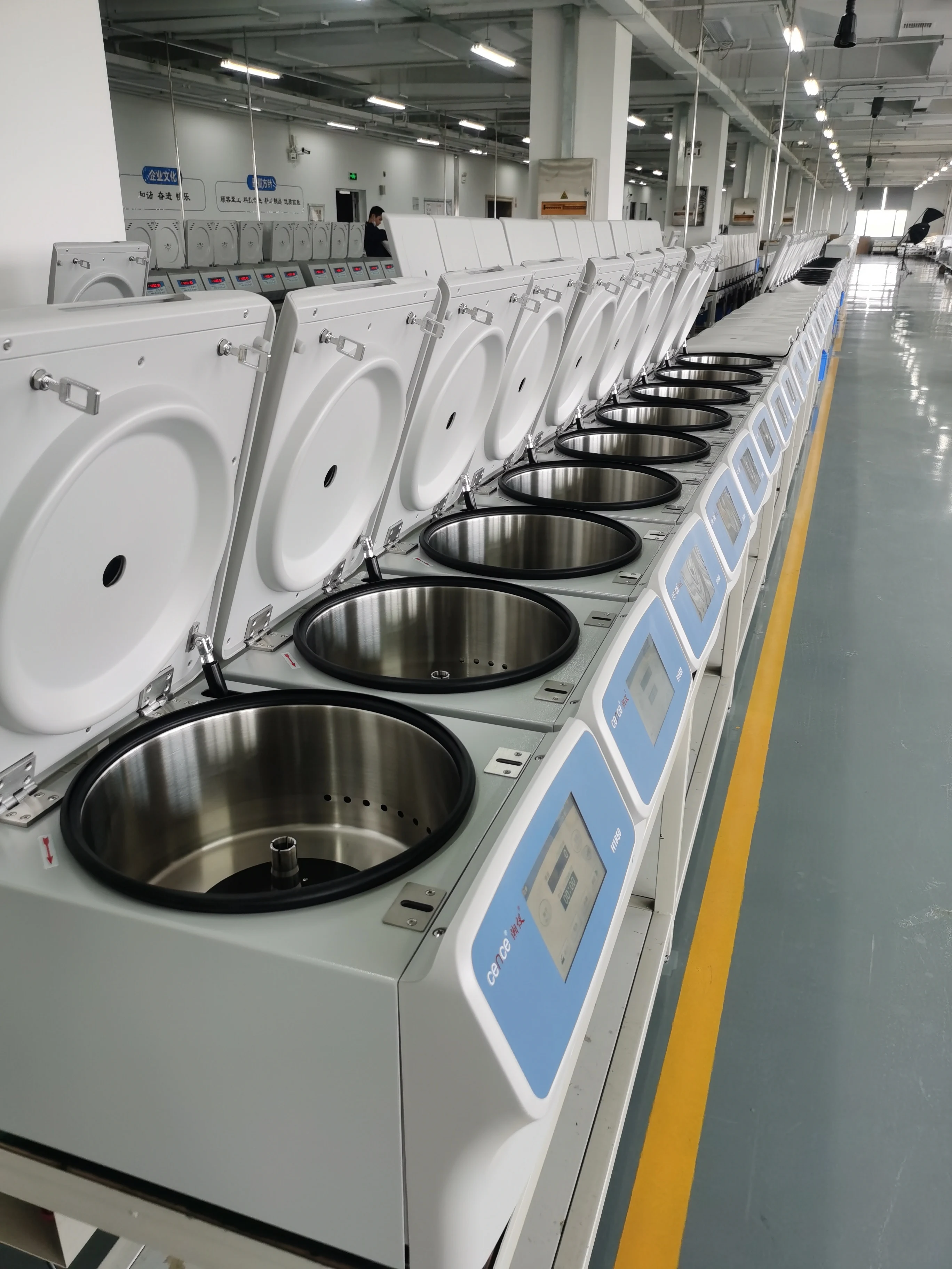 Cence High Speed Centrifuge with Max Speed 18500r/min Angular Rotor Centrifuge Machine