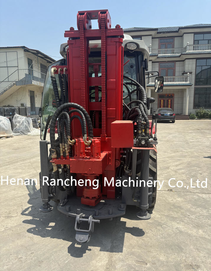 260m Tractor With Cabin Water Well Drilling Rig With Air Pressure Of 1.7 2.5 Mpa For Different Ground Conditions
