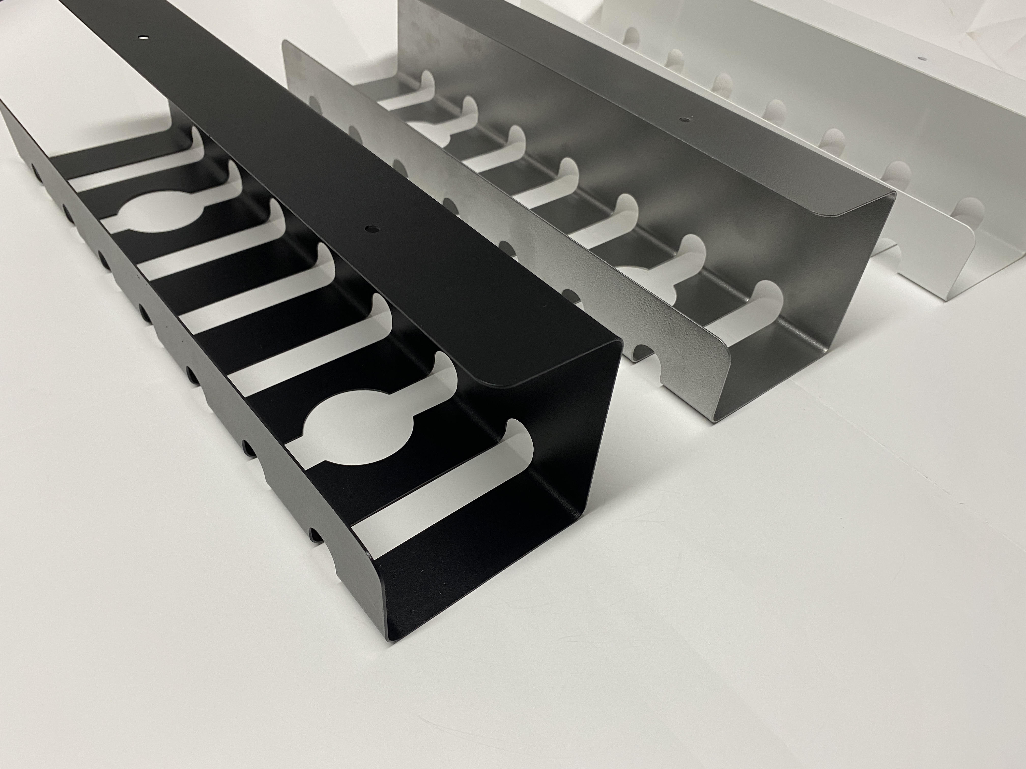 Office Under Desk Cable Management Organizer 1mm Thickness Customized Logo Acceptable
