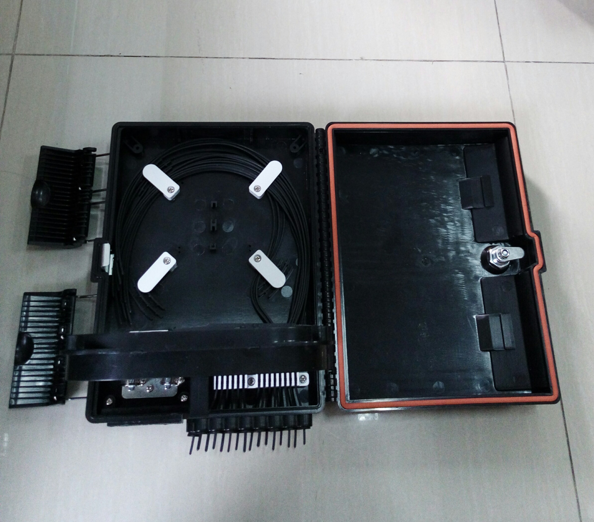 16fibers IP68 FTTH Distribution Terminal Box With PLC Splitter