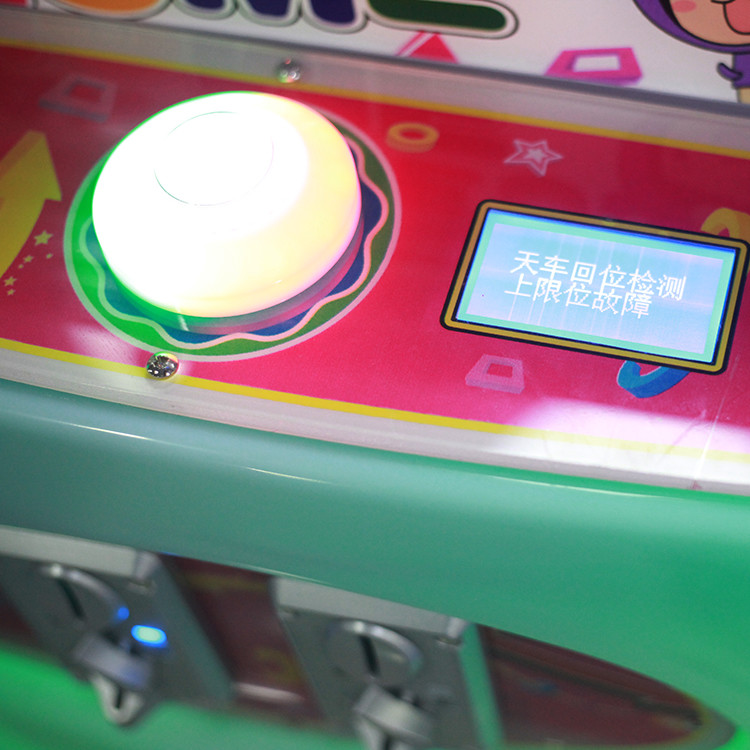 Candy Plush Toy Claw Crane Machine , Metal Cabinet Magical Claw Machine
