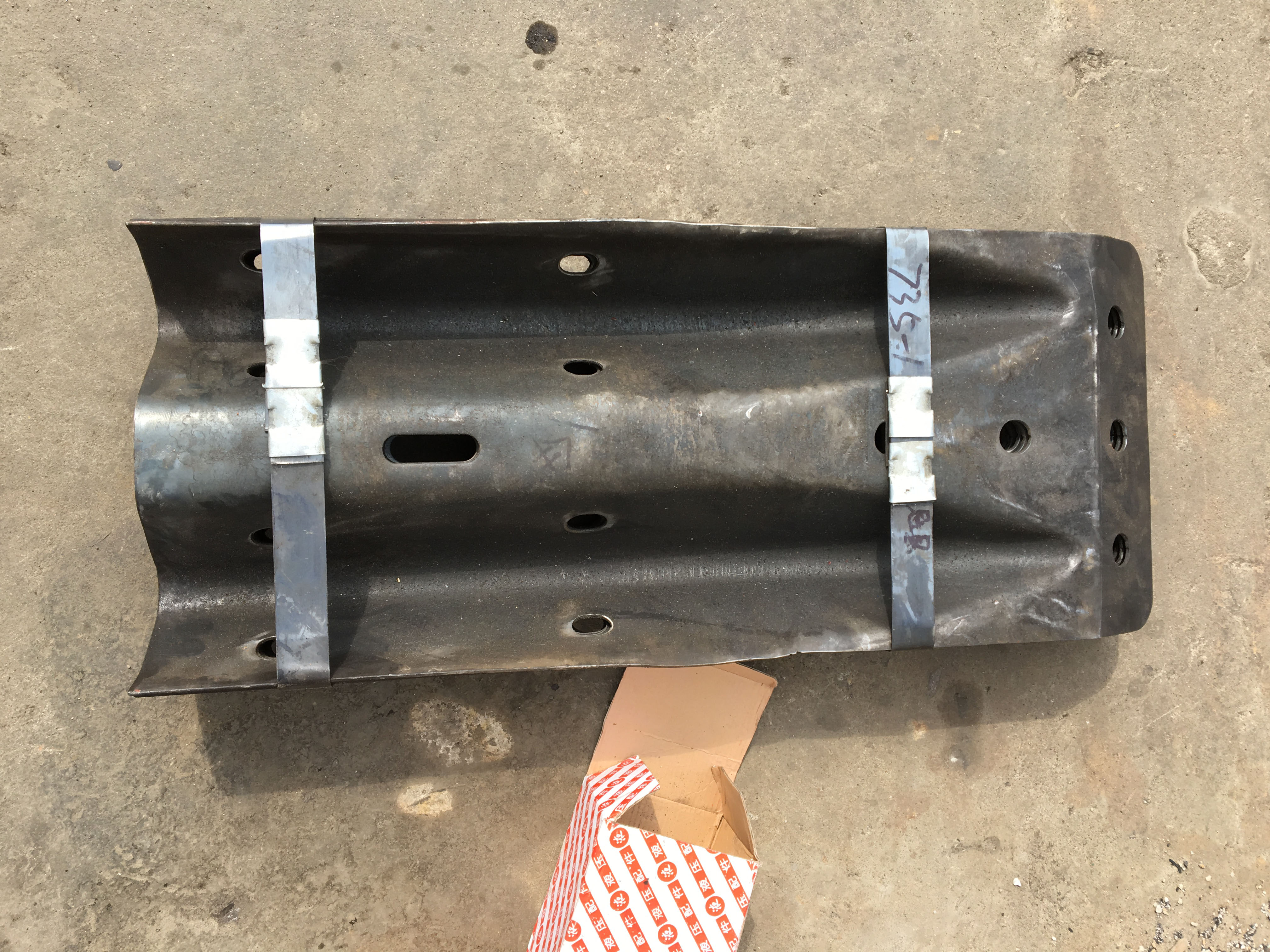 Road Safety Guardrail Bridge Terminal End Hot Dip Galvanized Construction Customized