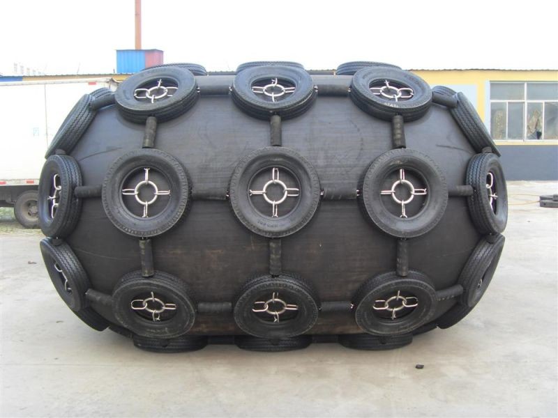 50kpa Submarine Sling Type Fender Yokohama Pneumatic Rubber Fender For Ship Berthing