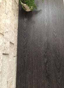 Quality 2mm-7mm vinyl planks ,click vinyl tile with fiberglass and UV coating wholesale