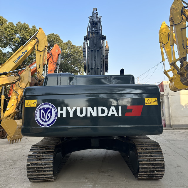 Used Hyundai 305 Excavator – Durable, Reliable, and Ready to Ship