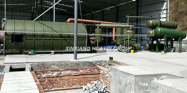 12 Ton Waste Plastic To Fuel Machine Carbon black Plastic Pyrolysis Reactor