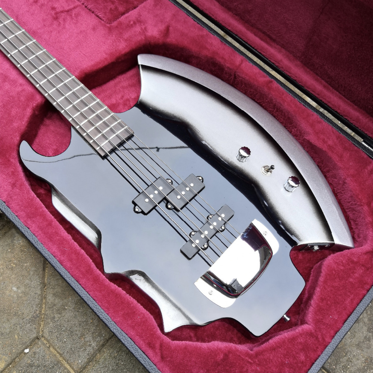 Grand guitar Cort Gene SIMMON Axe 4 strings Bass Electric musical instrument
