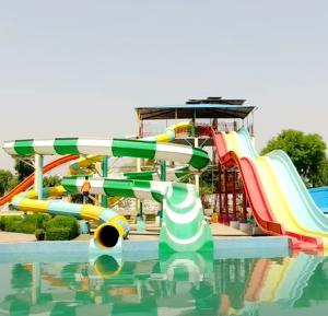 Quality OEM Weather Proof Fiberglass Water Park Slide For Adults 1 Rider Capacity wholesale