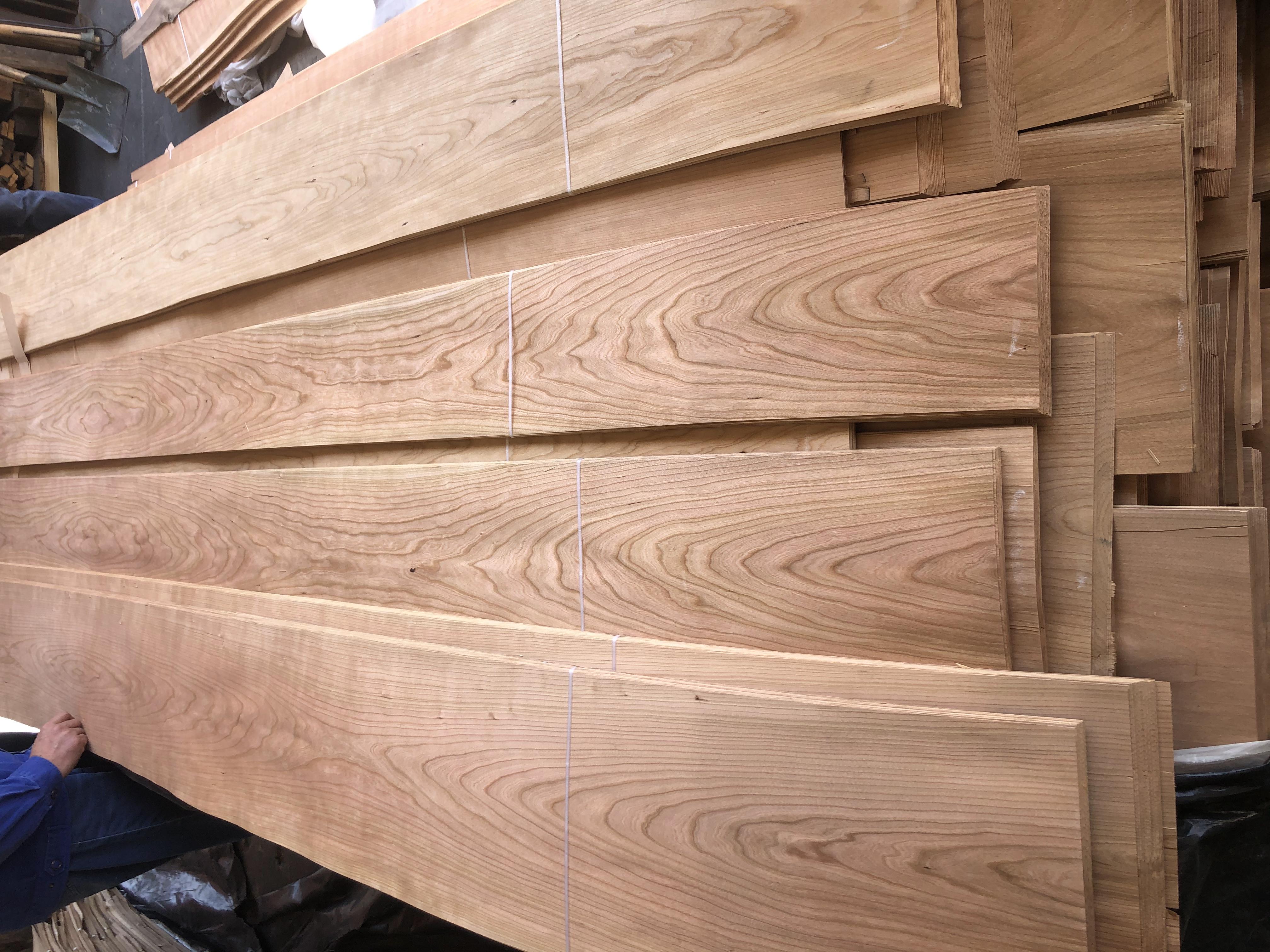 FSC100% Factory Direct Customized Natural Cherry Natural Face Veneer For Flooring Boat Decking Door