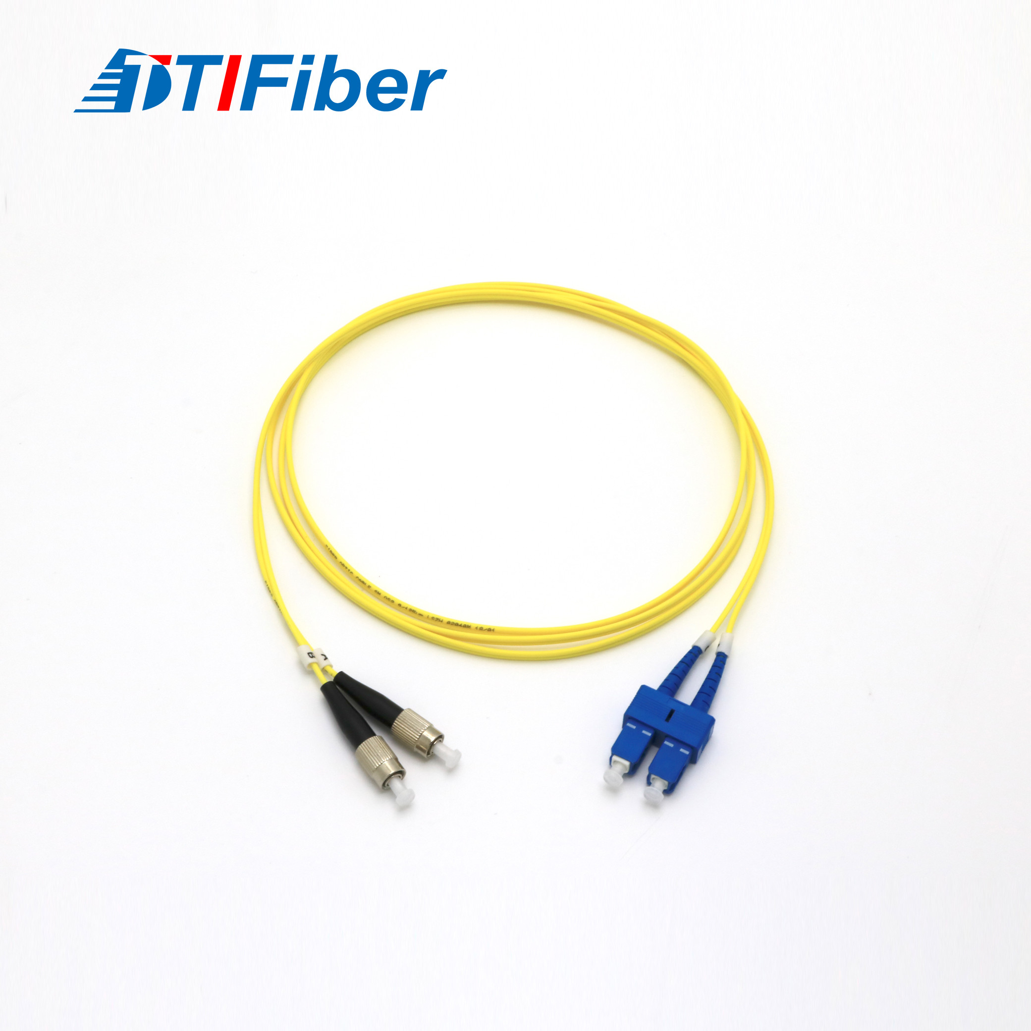Light Weight SM Duplex Fiber Optic Patch Cord resistant to pulls, strains and impacts during installation.