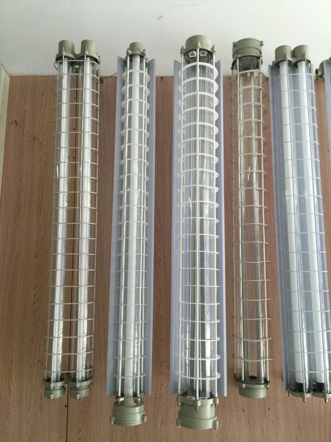 EX 2*20w Double Led Tube Fluorescent Light 100Lm/W 12 Inch 18 Inch Explosion Proof Linear LED Light
