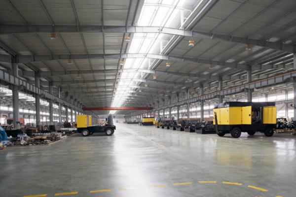 Insulated WaterProof Prefabricated Structural Steel Fabrications Workshop