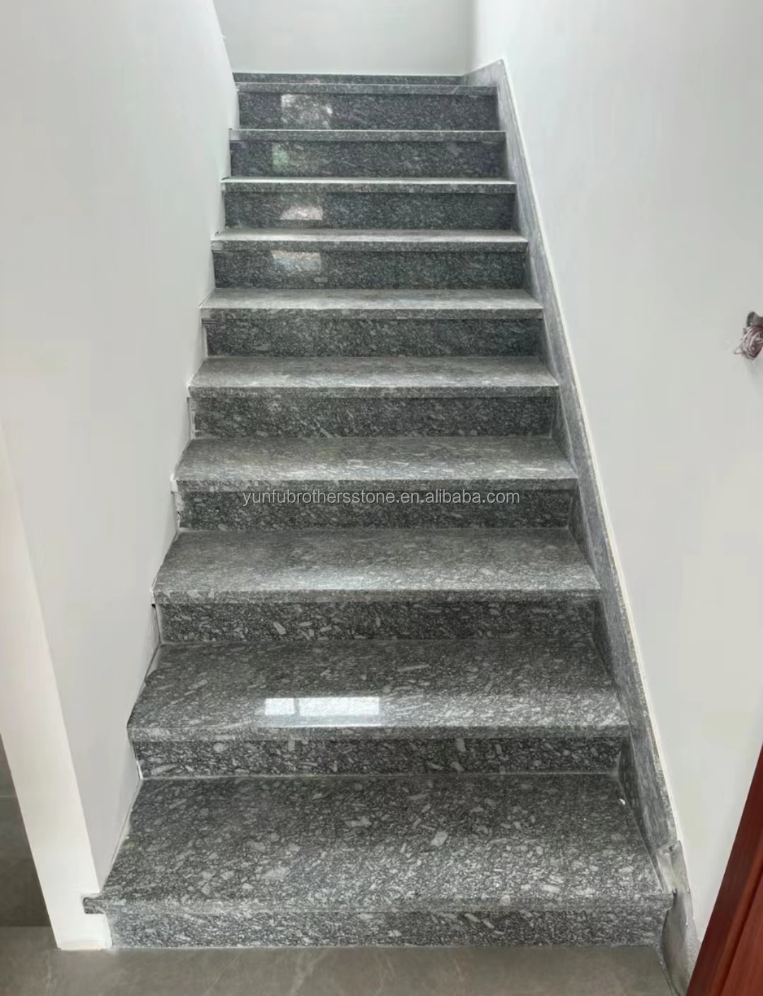 Cut-To-Size Black Granite Slab for Stairs and Buildings in Modern Chinese Design