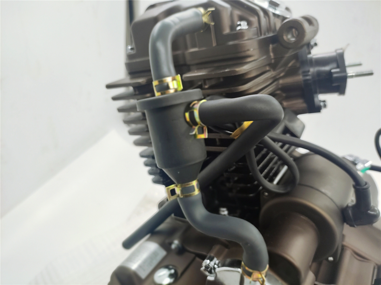 A-CLASS 250cc Motorcycle Engine Wolf Style Water-Cooled CDI Ignition Kick Start