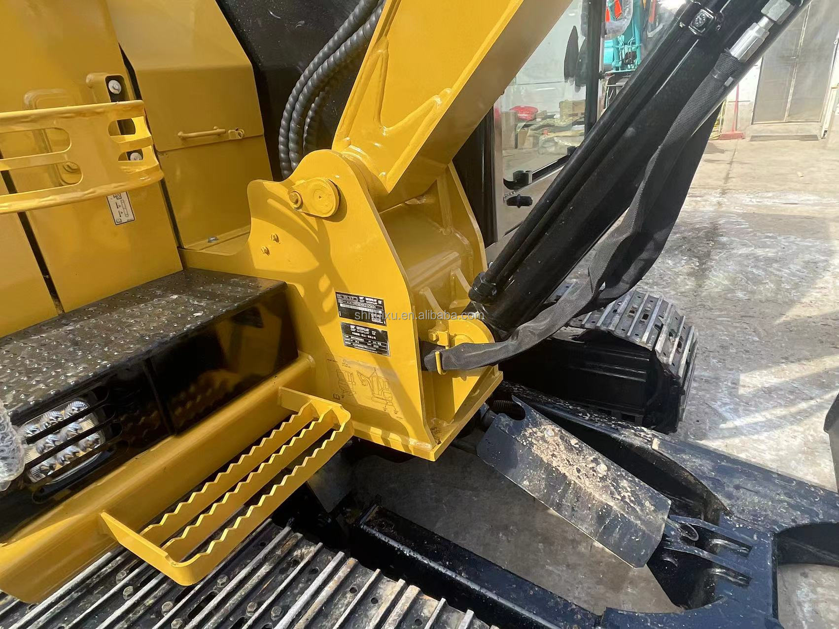 Improve Work Efficiency And Flexibility mini used excavators CAT 305.5 for sales construction equipment