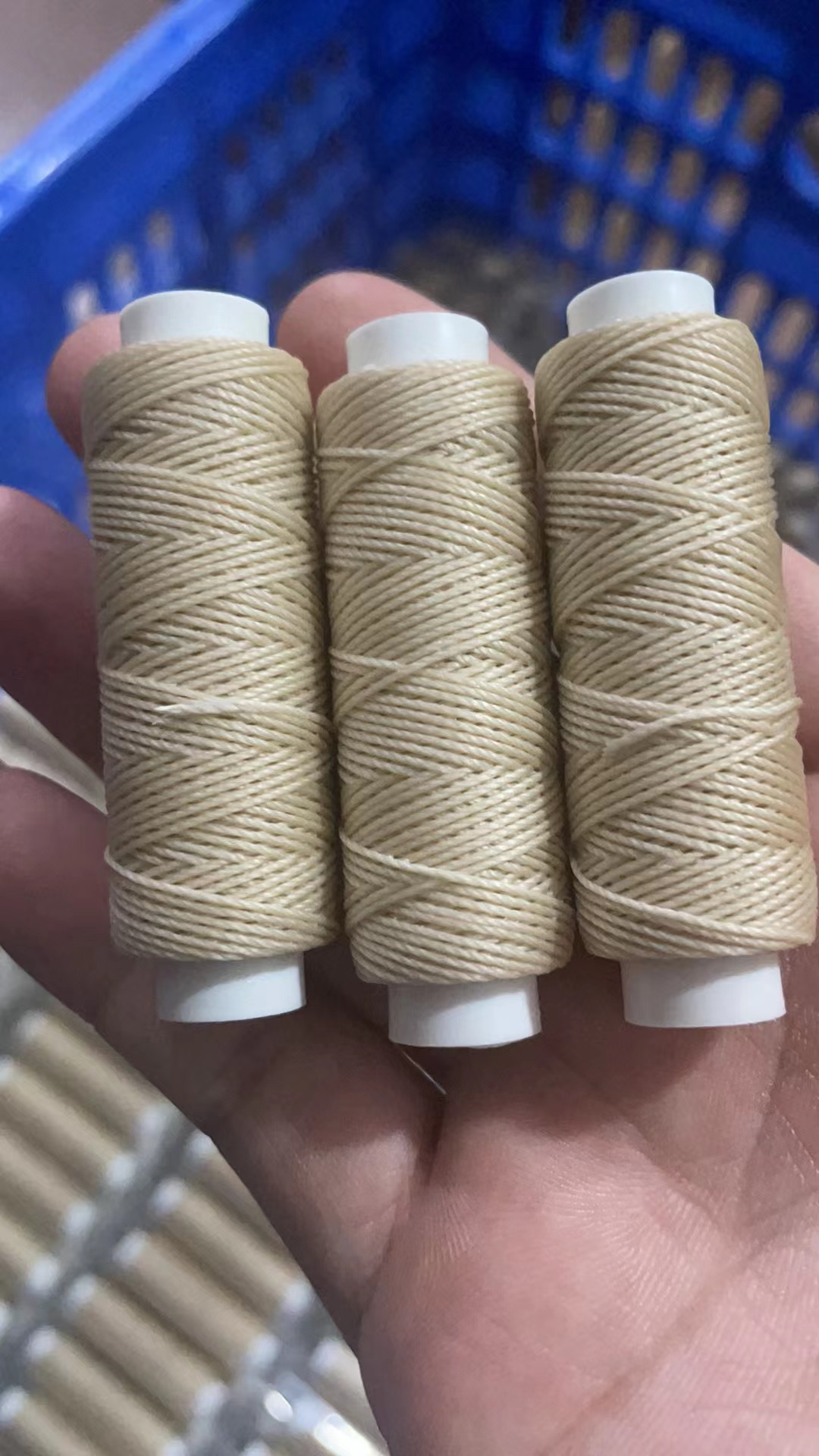 Custom Made 9ply Round Waxed Thread for Hand-sewn Leather 100% High Strength Polyester