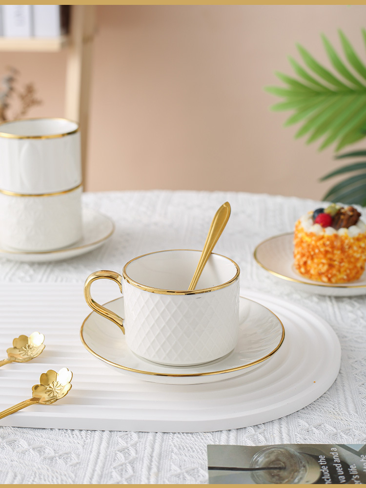 Packaged in Box Luxury White Tea Set with Elegant Bamboo Mugs and Modern Ceramic Cups