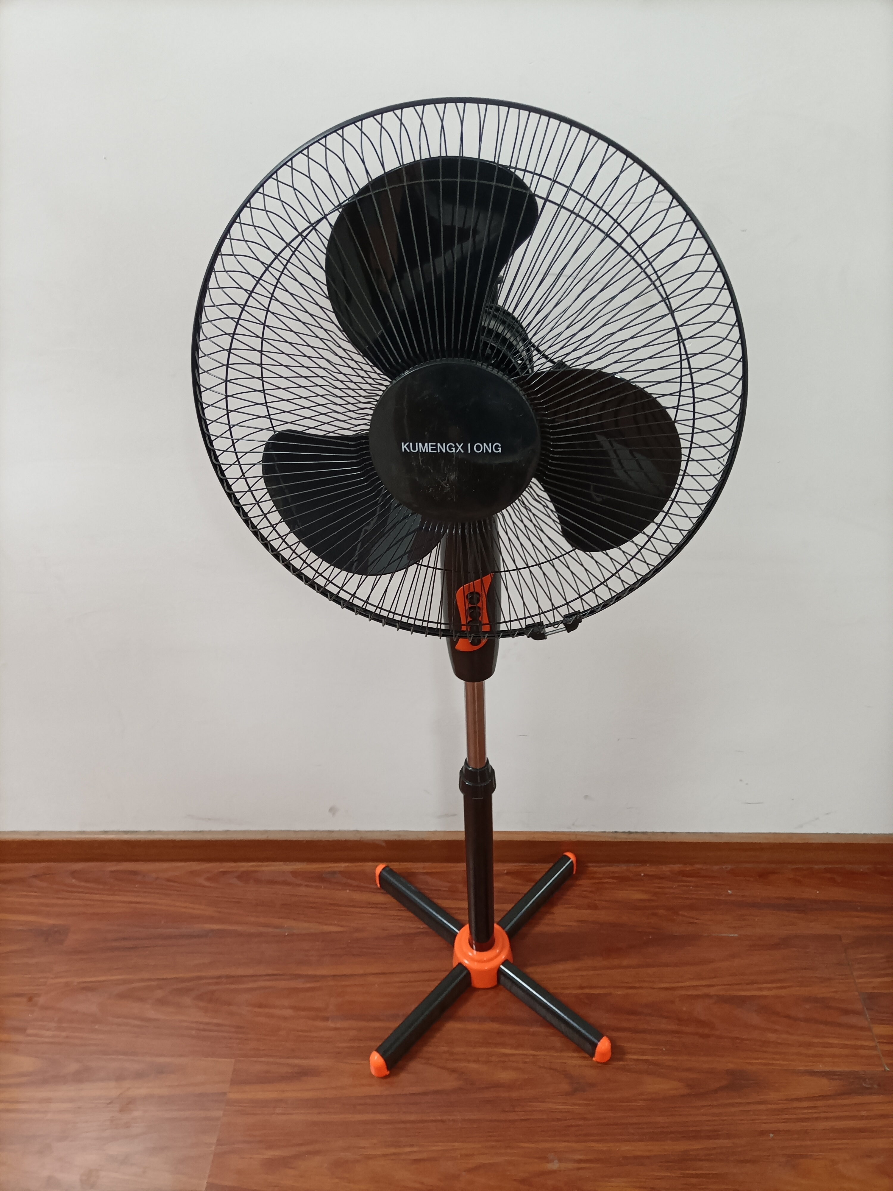 18 inch Electric Cooling Tower Base Air Circulation Vertical Floor Fan For Home Cooling