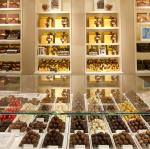 Large Shop Display Showcase / Glass Food Display Case Customized Size