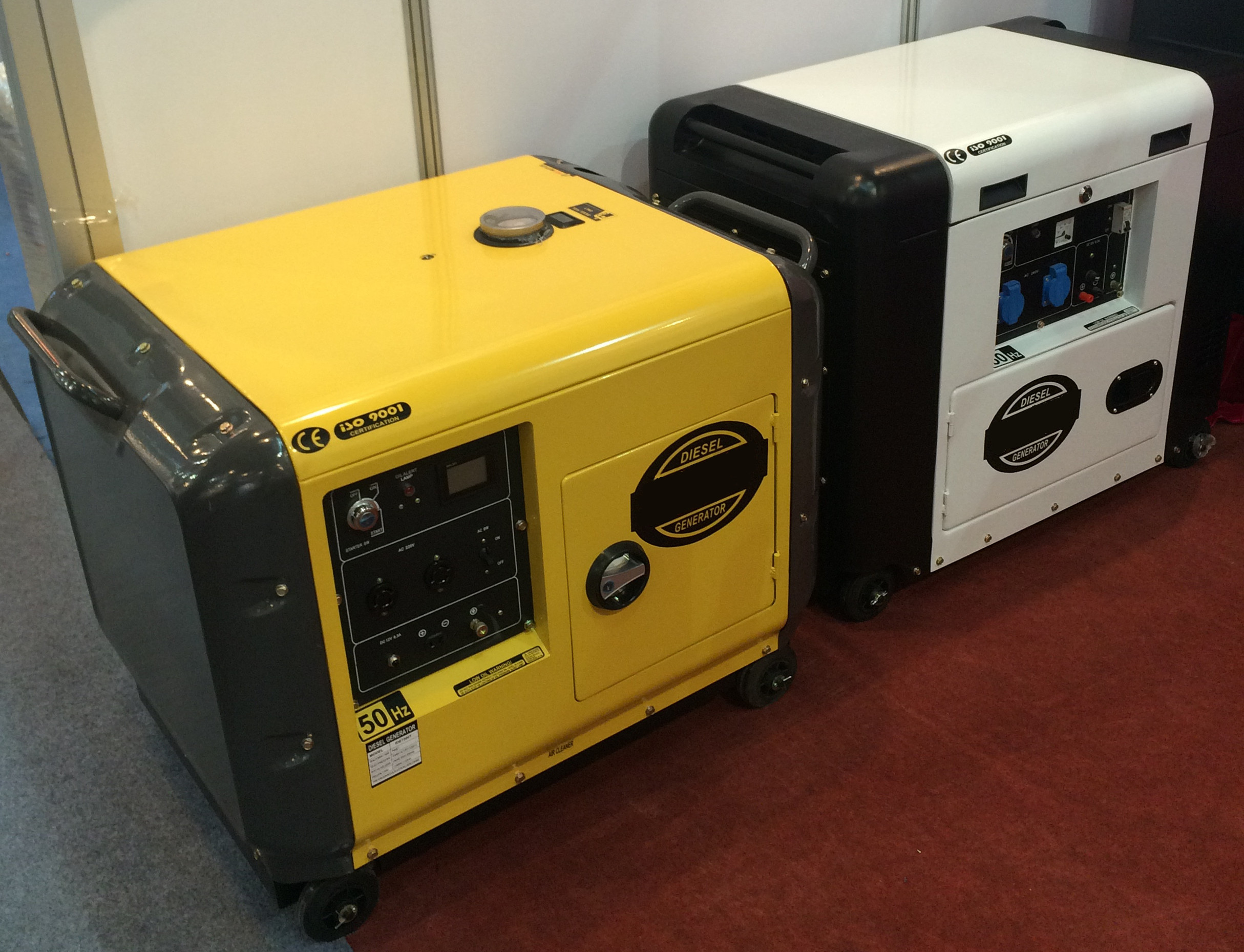 Mini 3kva Ultra Silent Diesel Generator Portable Genset With Wheels 50hz / 60hz