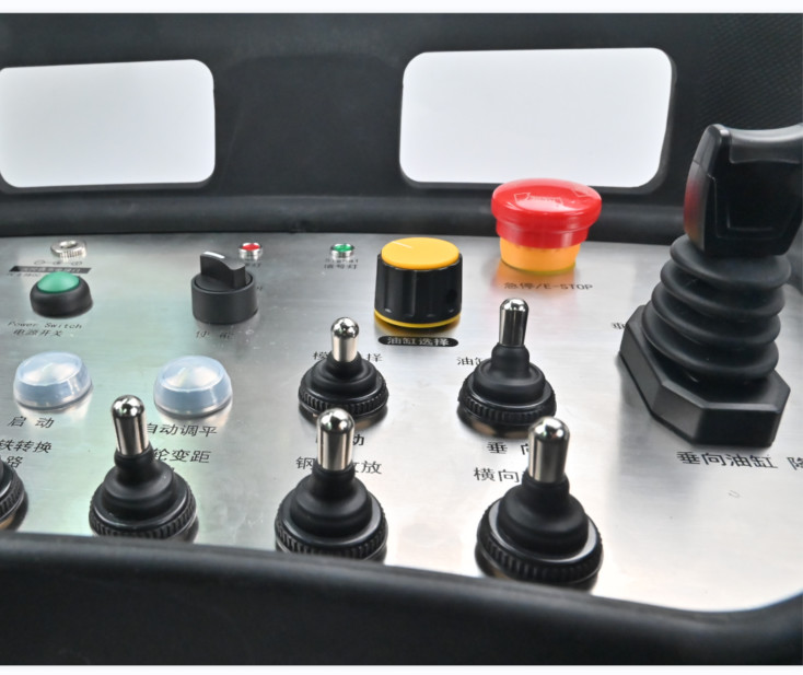CE Toggle Switch Remote Control , 2000m Industrial Remote Controller