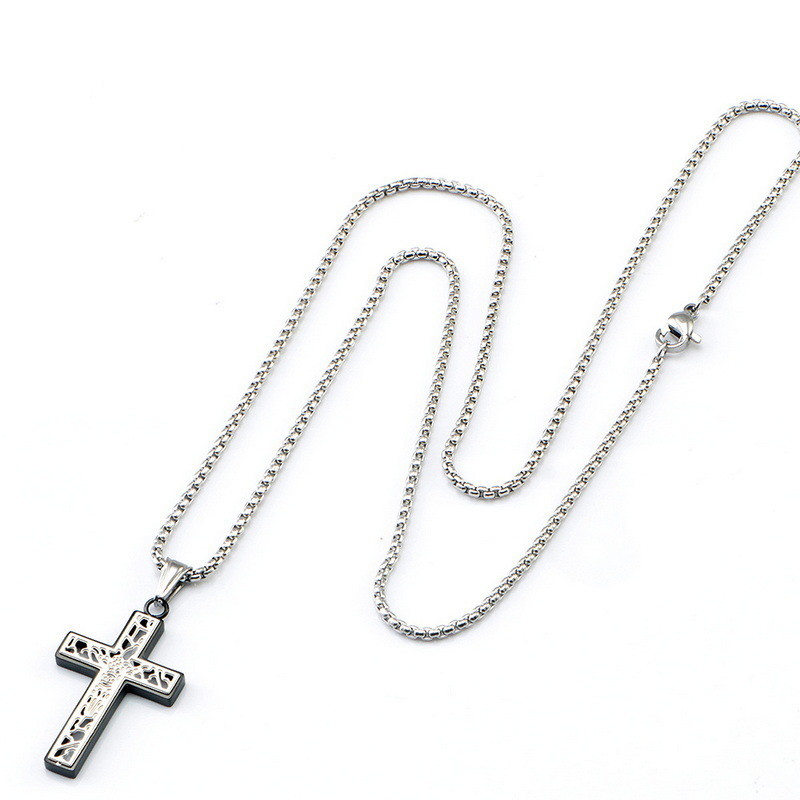 New hollowed out cross men's necklace, fashionable, simple and exquisite accessories wholesale