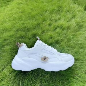 Quality Women's Custom Sneakers for Outdoor Daily Wear Light Weight Anti-Slippery Cushioning Insole for Spring and Autumn Season wholesale