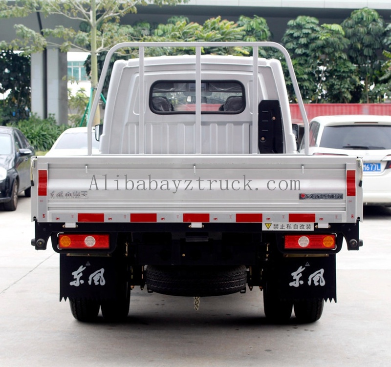 Durable Dongfeng Micro 4x2 Cargo Truck for Construction Materials Transportation