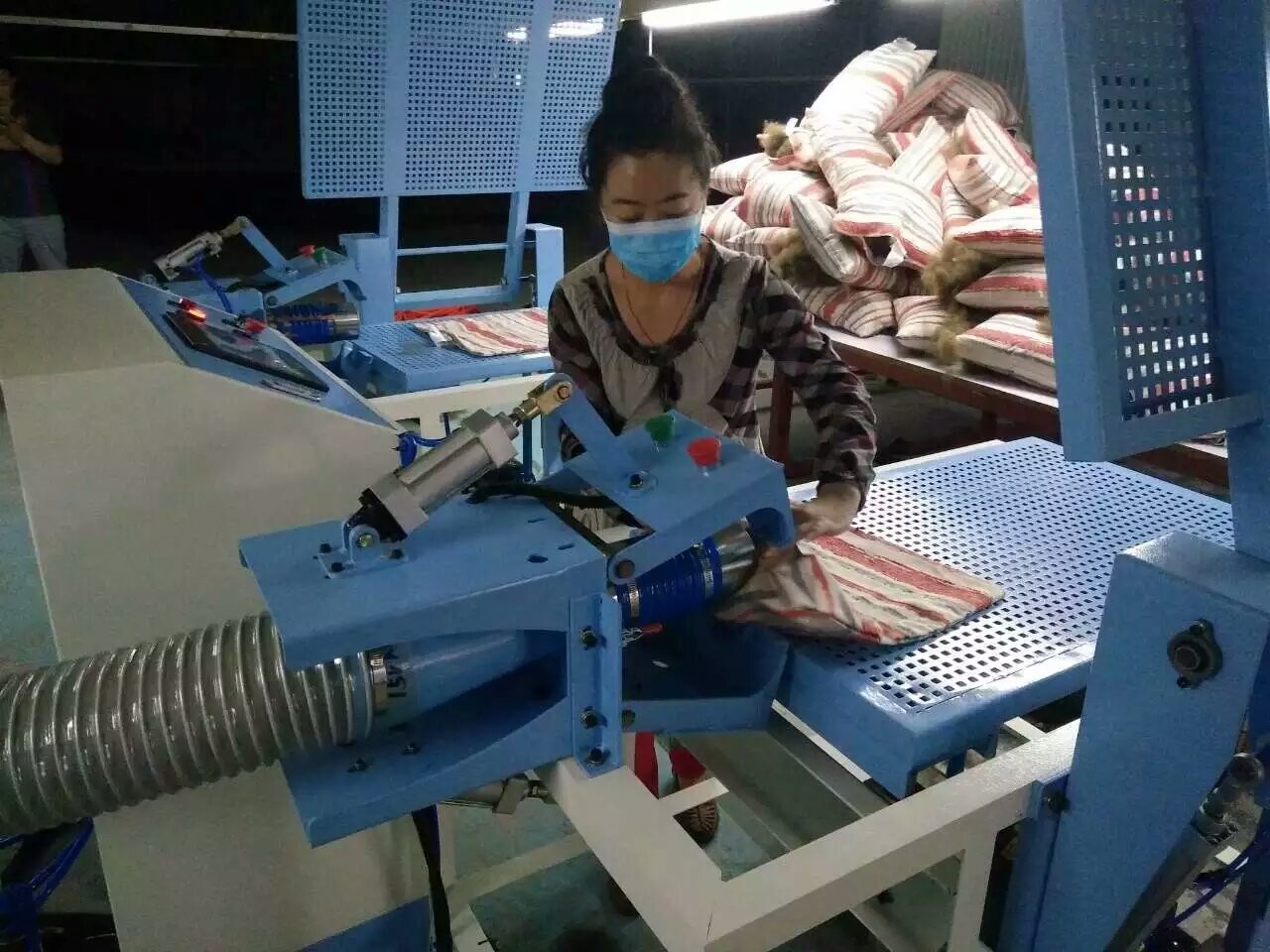 Polyester opening machine pillow filling machine with auto loosen part high capacity