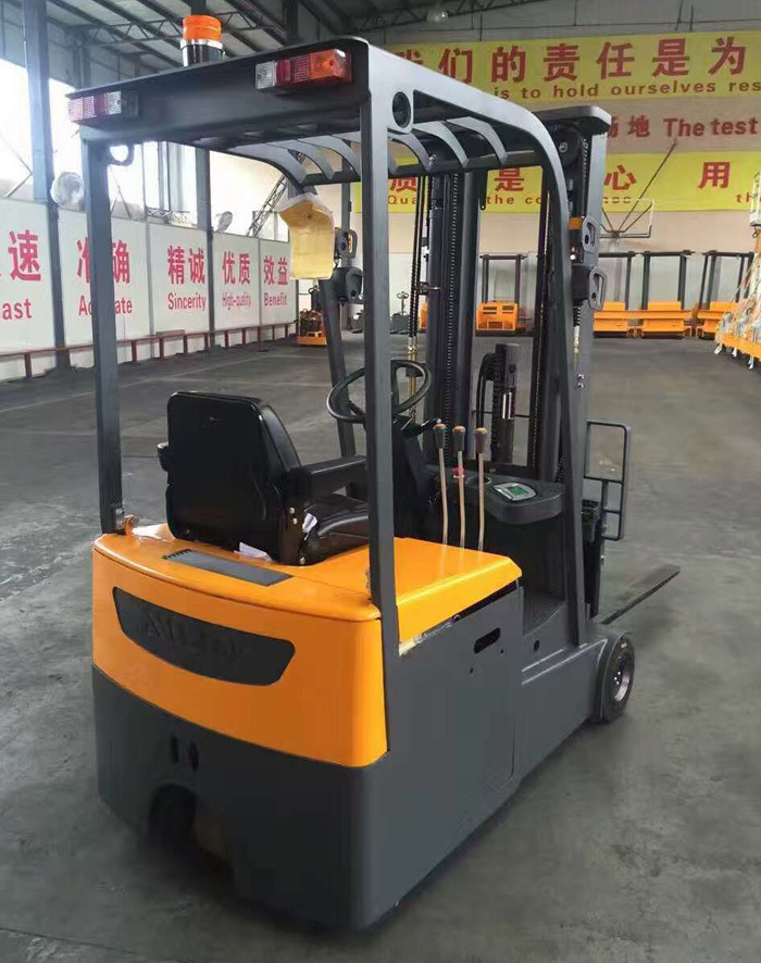 Rear Wheel Drive Electric Forklift Truck Seated With Side Shift TUV Certification